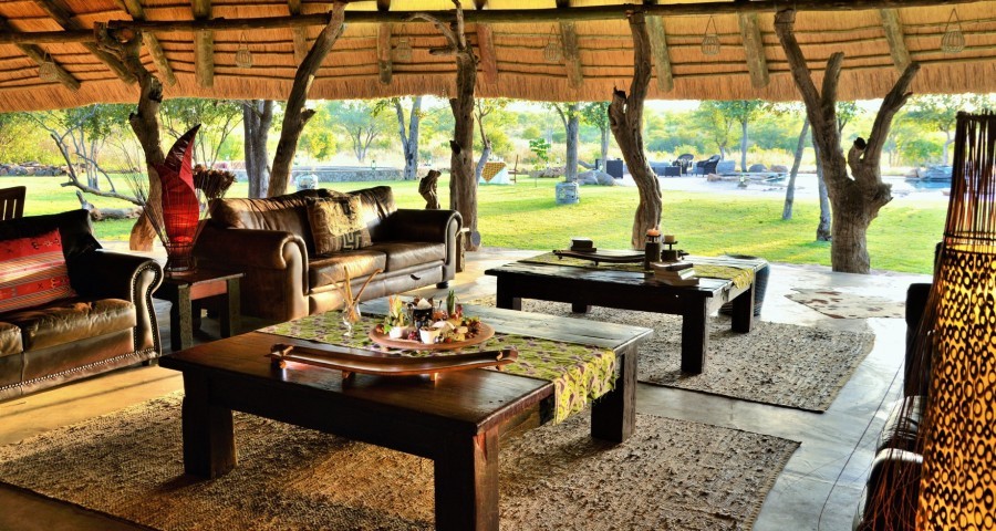 Wildtrack Safaris Eco Lodge: Luxury Lodge In Pandamatenga