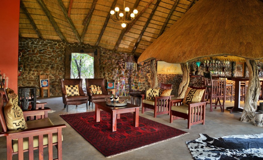 Wildtrack Safaris Eco Lodge: Luxury Lodge in Pandamatenga